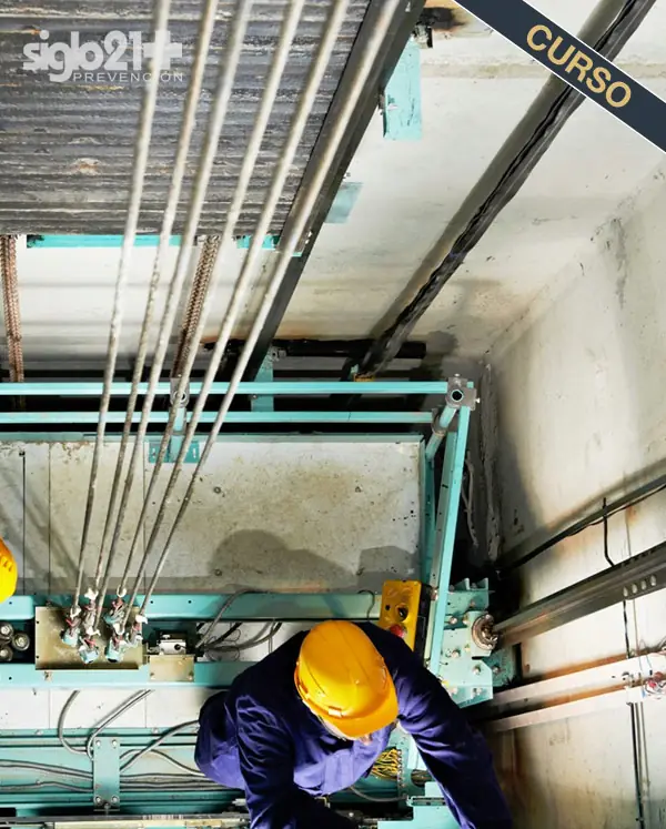 Curso de operadores de aparatos elevadores