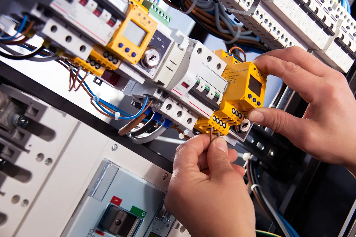 Riesgos laborales en electricidad - Curso prevención 20 horas Madrid